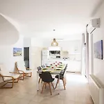 别墅 Nepou - Beautiful 4 Bedroom - Located In