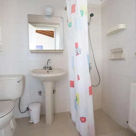 Nepou - Beautiful 4 Bedroom - Located In With Private Pool Villa Ayia Napa
