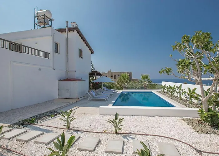 Nepou - Beautiful 4 Bedroom - Located In Βίλα